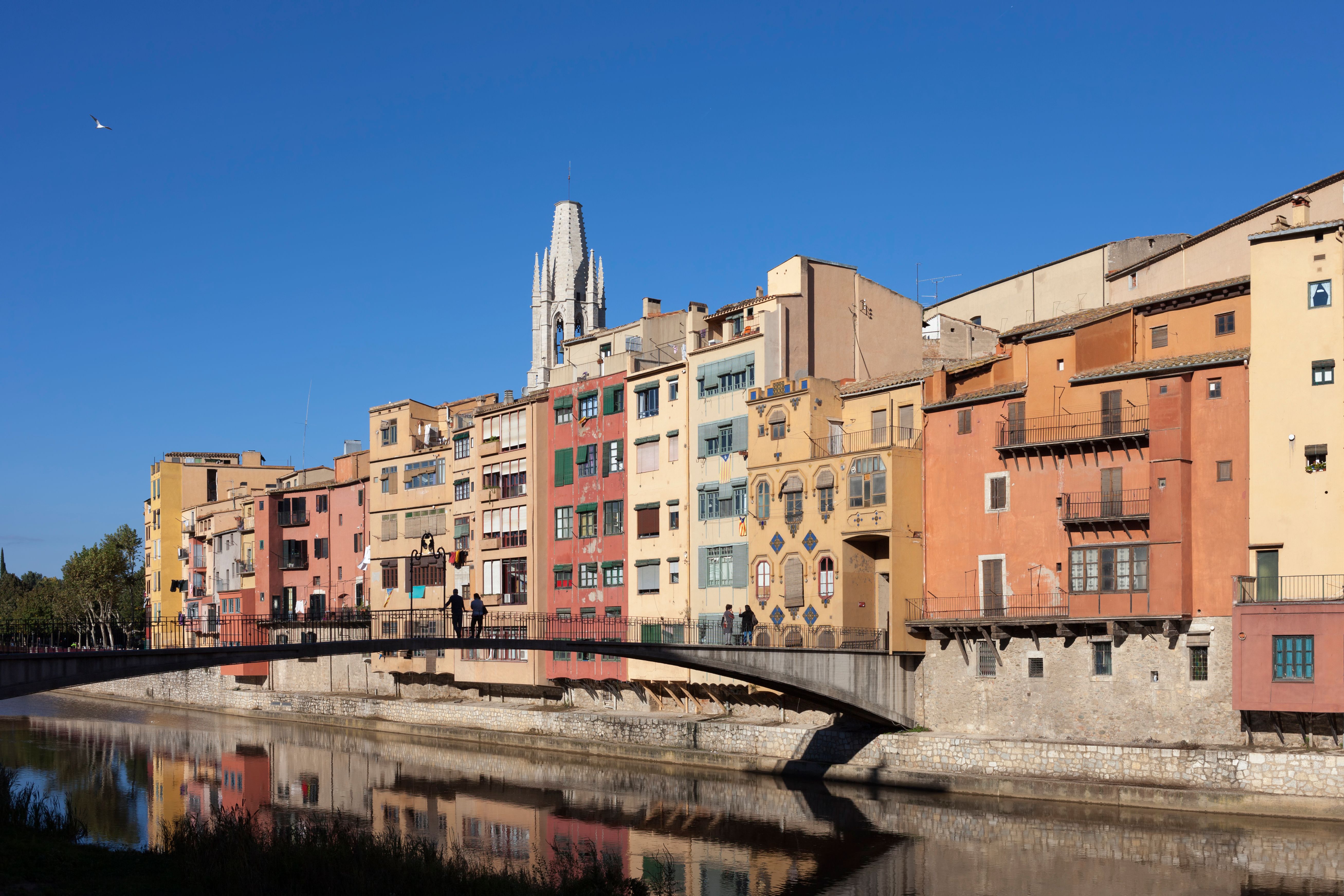 Goedkope vliegtickets van Amsterdam naar Gerona Girona-Costa Brava