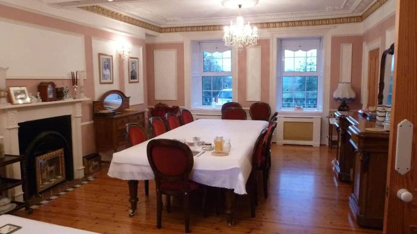 Dundrum House
