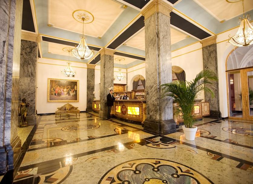 Lobby Foto's