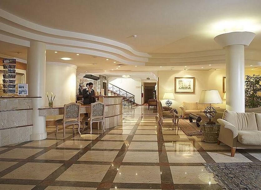Lobby Foto's