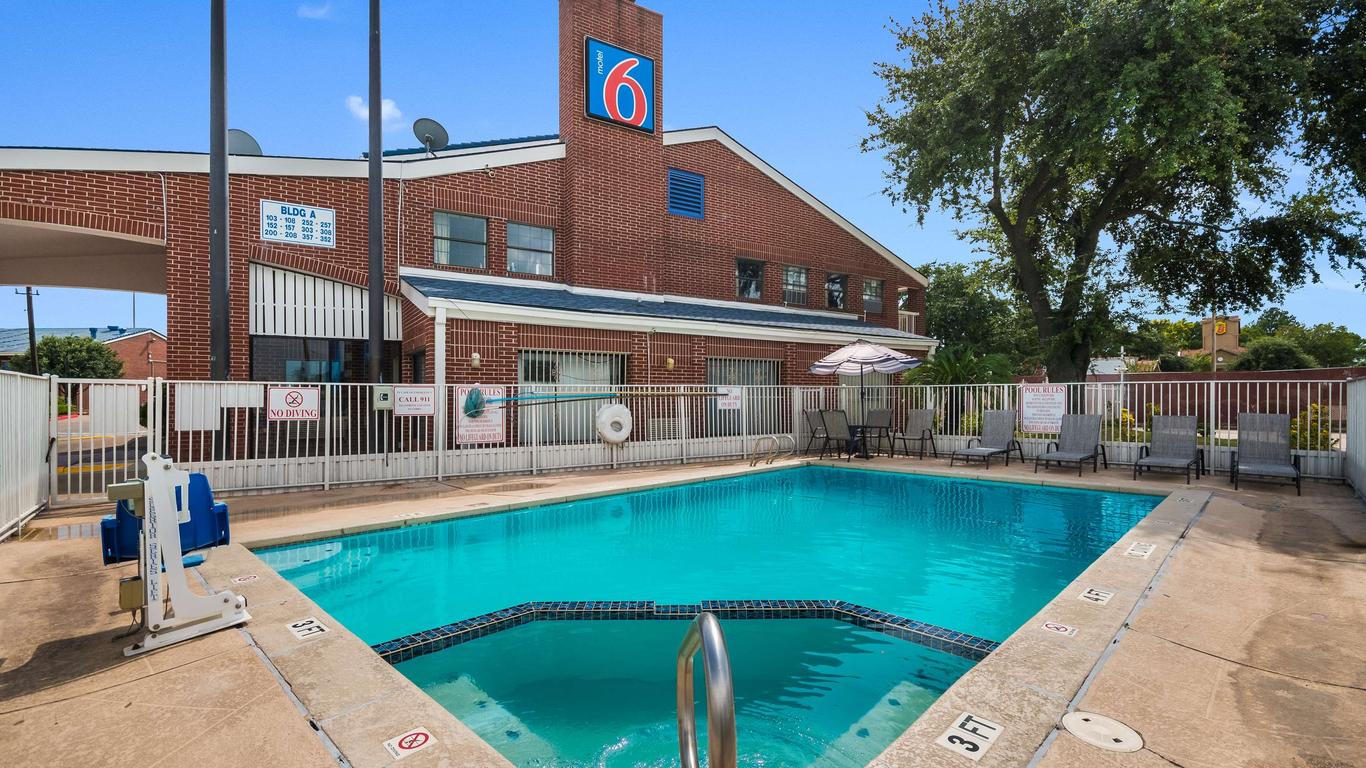 Motel 6-Houston, Tx - Brookhollow