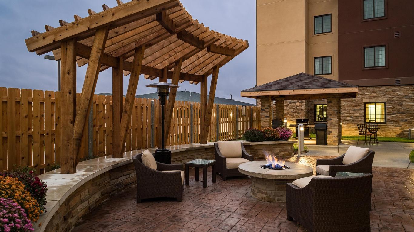 Staybridge Suites Omaha West