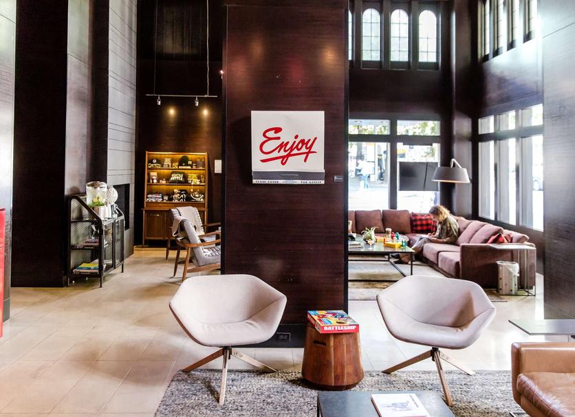 Lobby Foto's