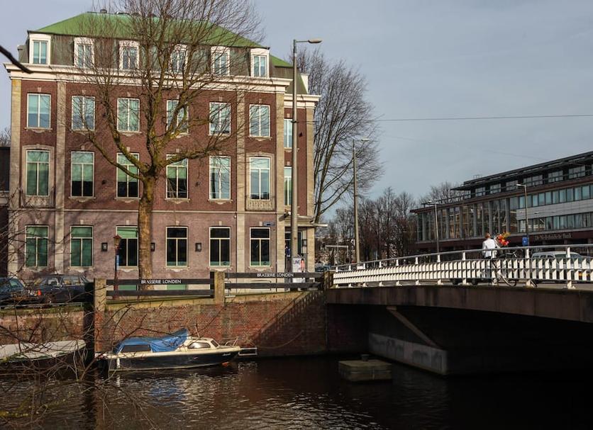 Buiten zicht Foto's