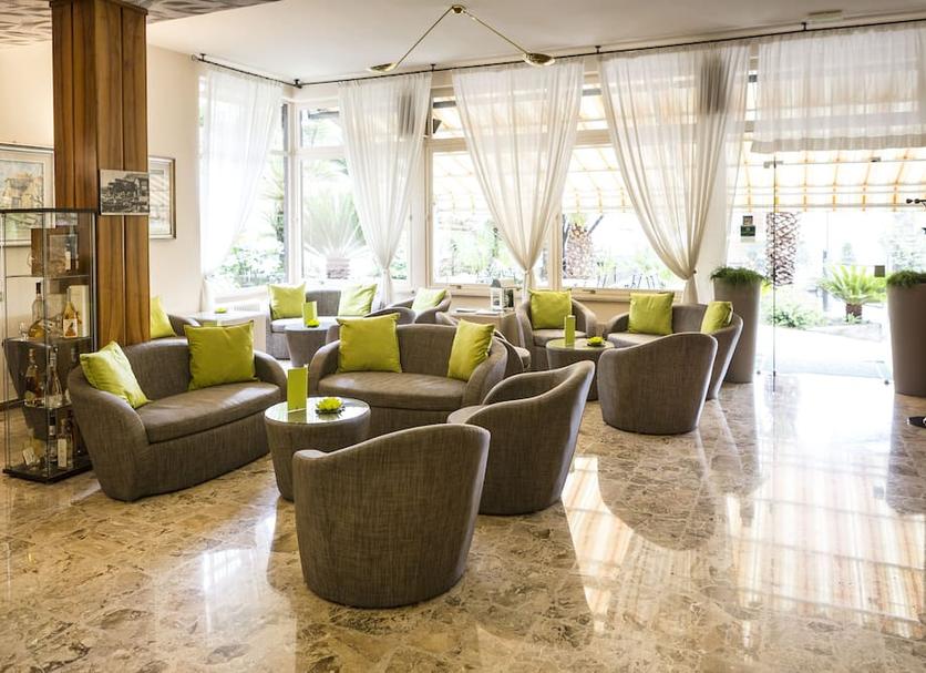 Lobby Foto's