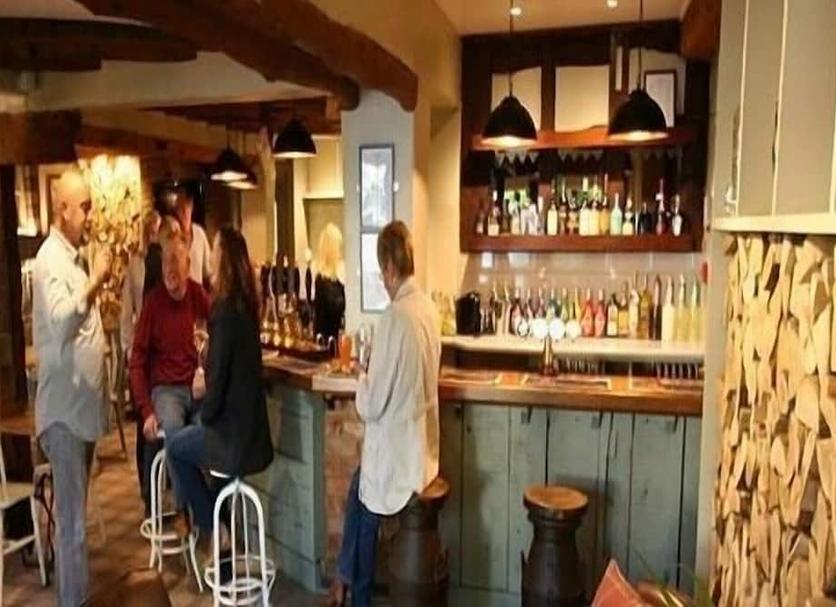 Bar Foto's