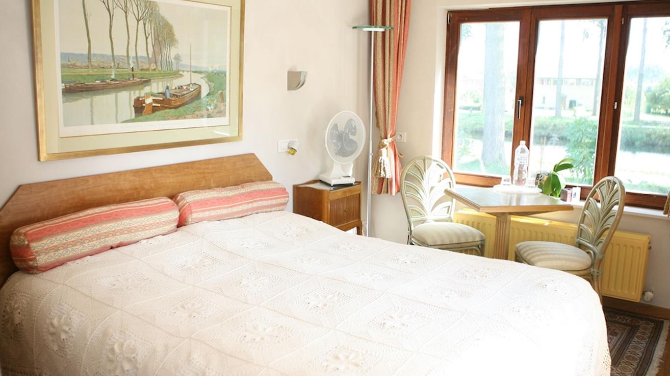 Le Coquin Bed & Breakfast