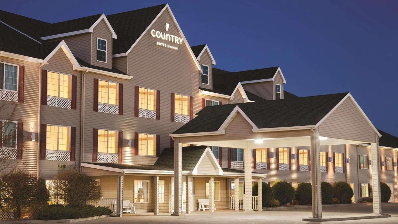 Country Inn & Suites by Radisson, Bismarck, ND