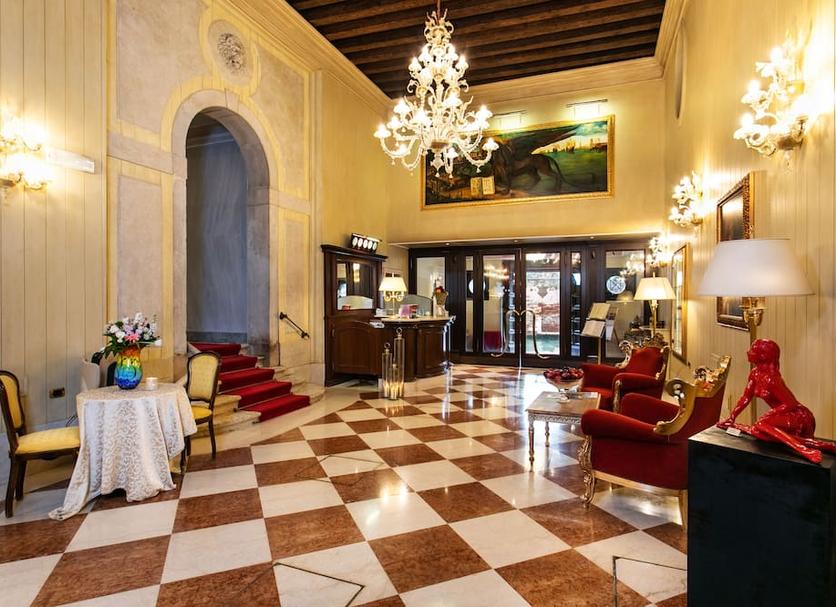Lobby Foto's