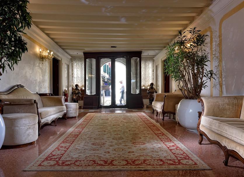 Lobby Foto's