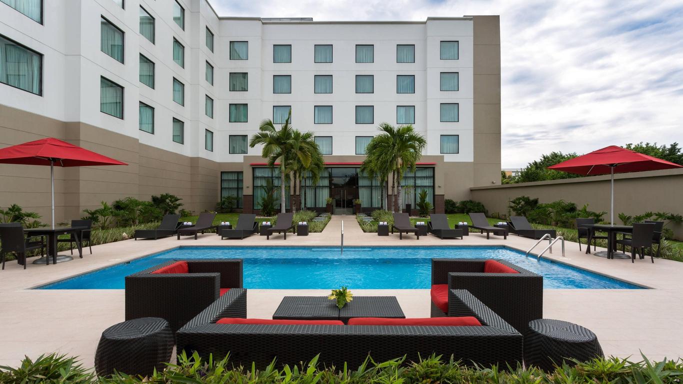 Courtyard by Marriott Panama Metromall