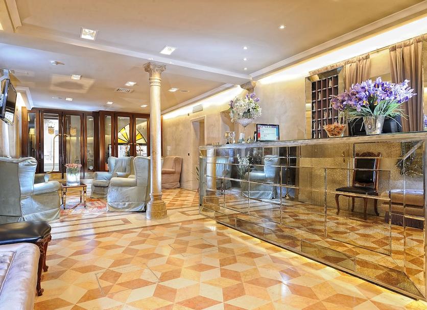 Lobby Foto's