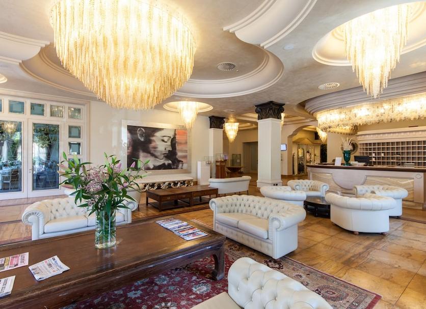 Lobby Foto's