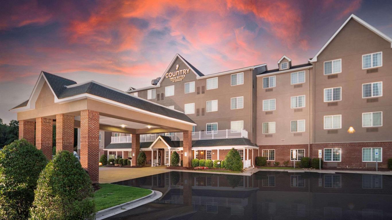 Country Inn & Suites by Radisson, Rocky Mount, NC