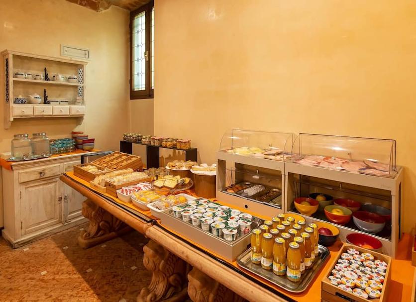 Buffet Foto's