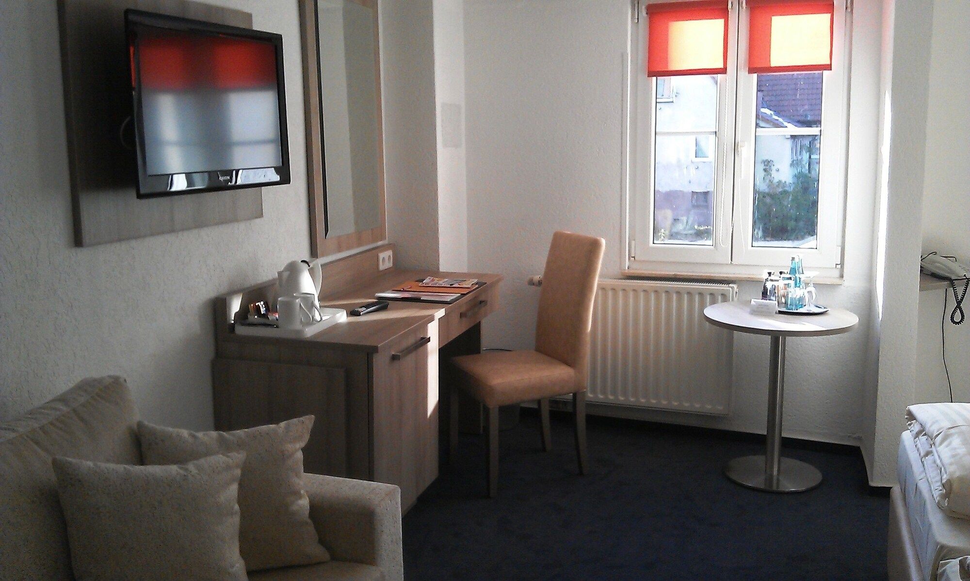 Andere