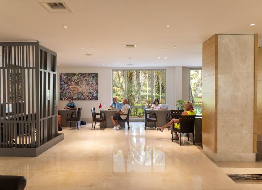 Lobby Foto's