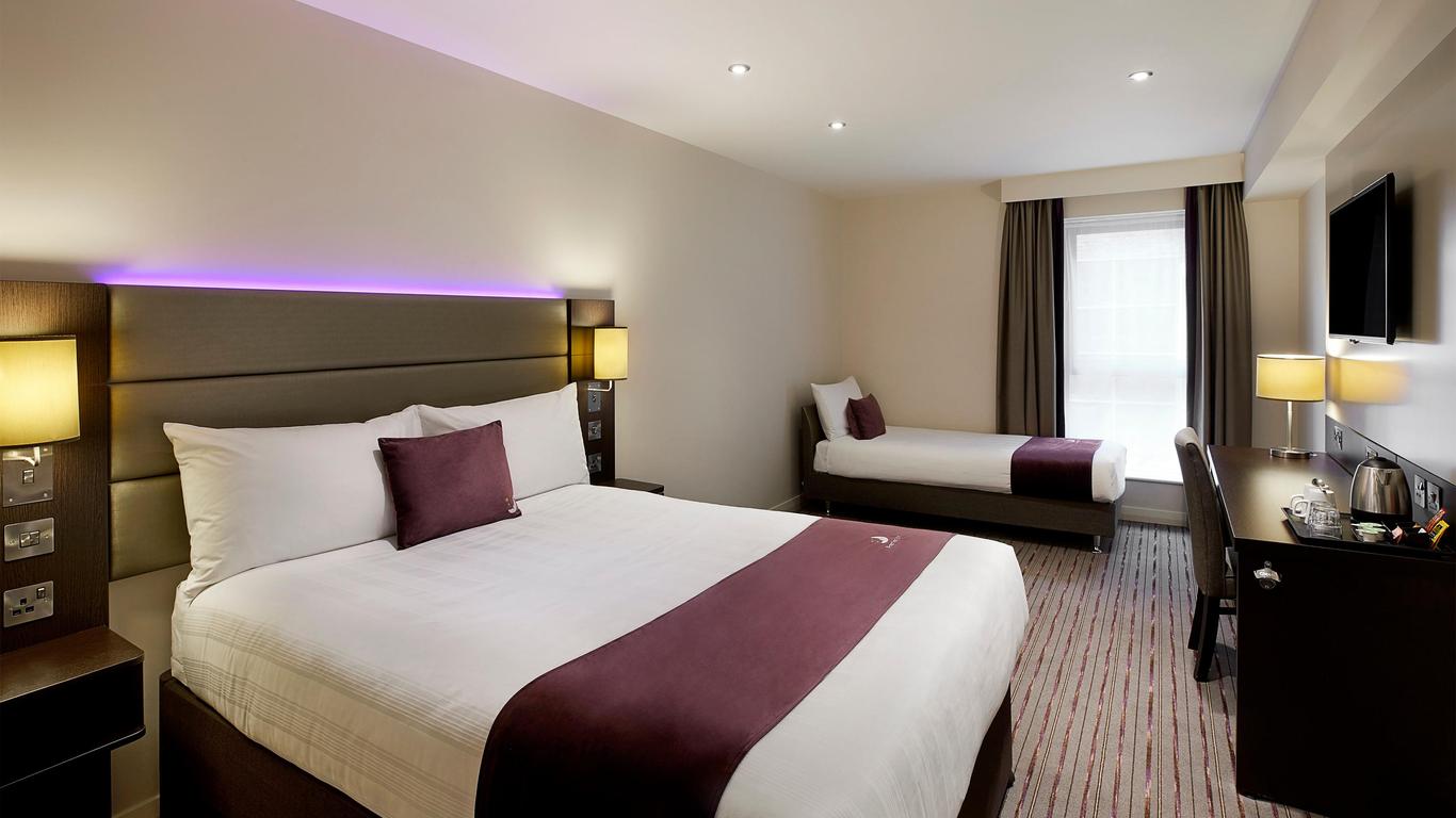 Premier Inn Aberdeen City Centre