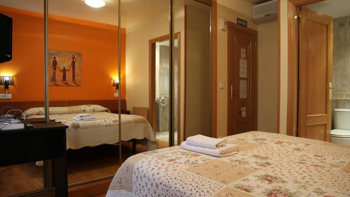 Hostal Acella