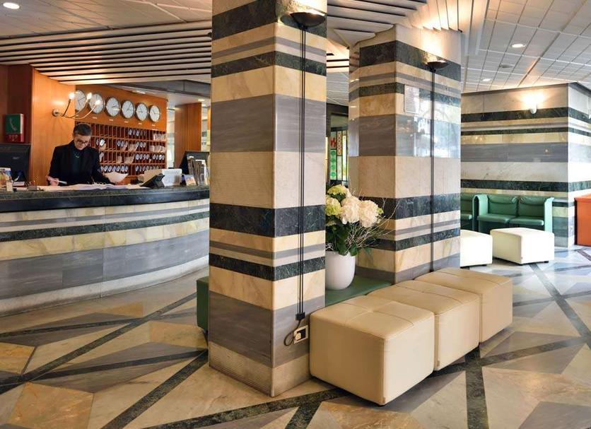 Lobby Foto's