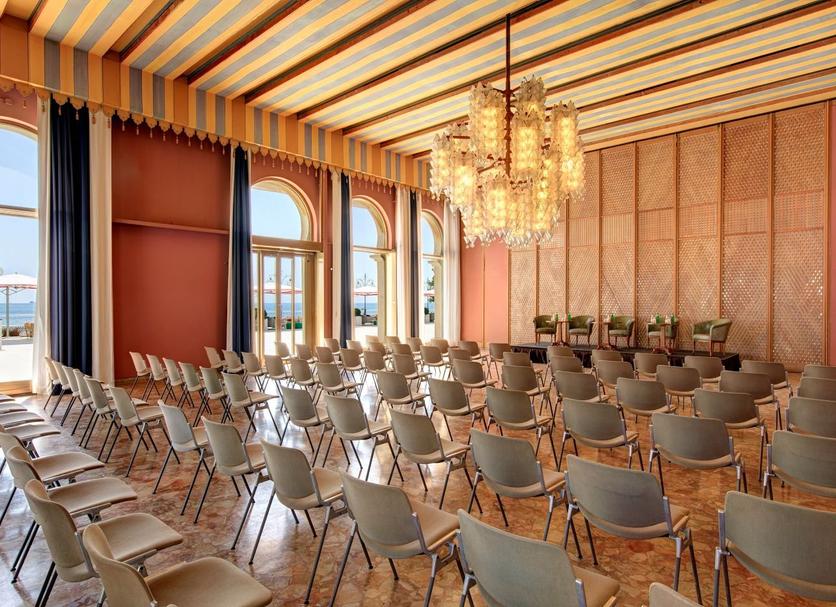 Vergaderzaal Foto's