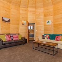 The Snowglobe - Ohakune Modern Yurt Style Chalet