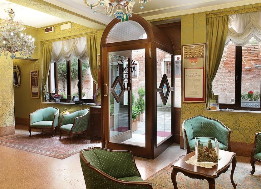 Lobby Foto's