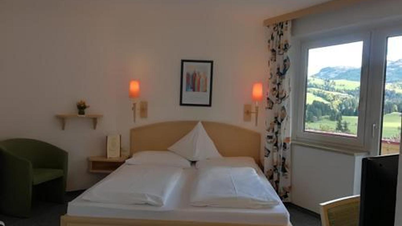Hotel Pension Sonnenuhr