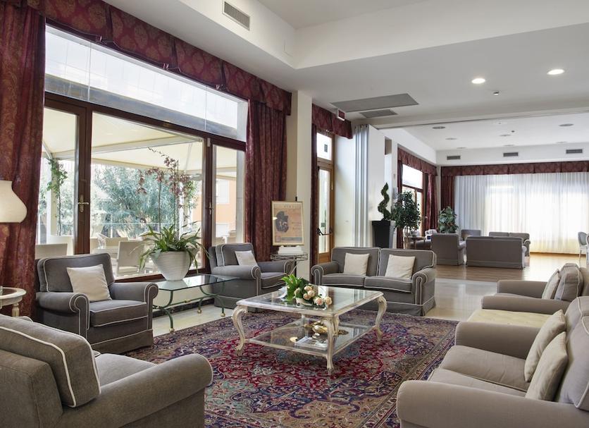 Lobby Foto's
