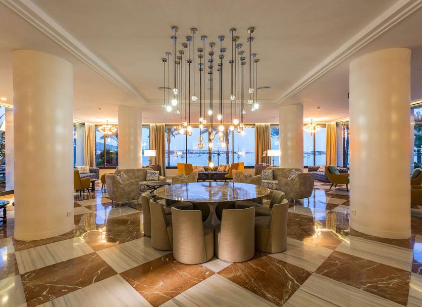 Lobby Foto's