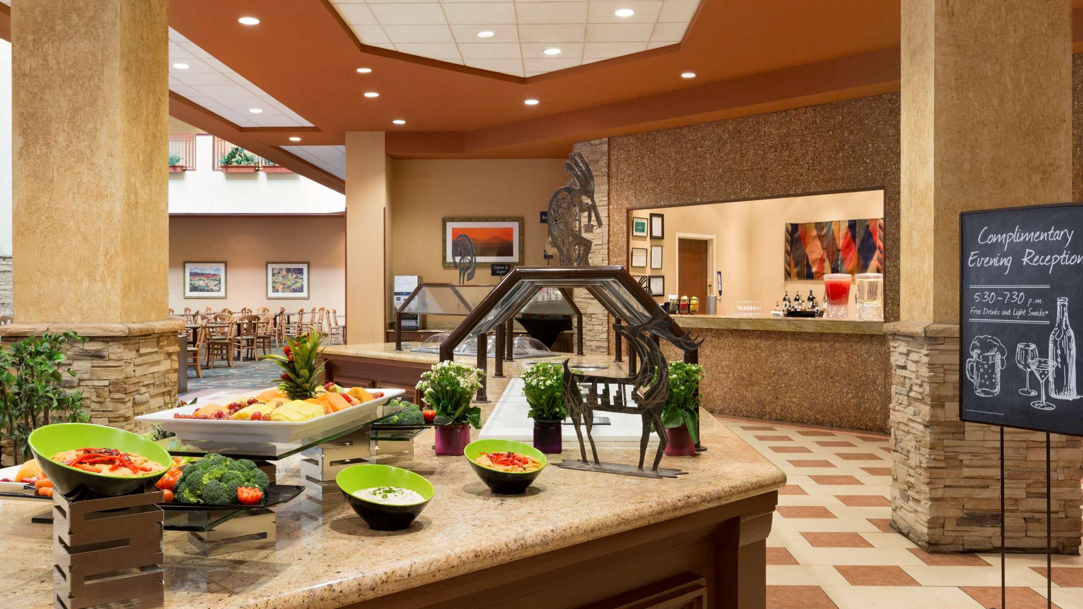 Embassy Suites by Hilton Albuquerque vanaf € 101. Albuquerque Hotels