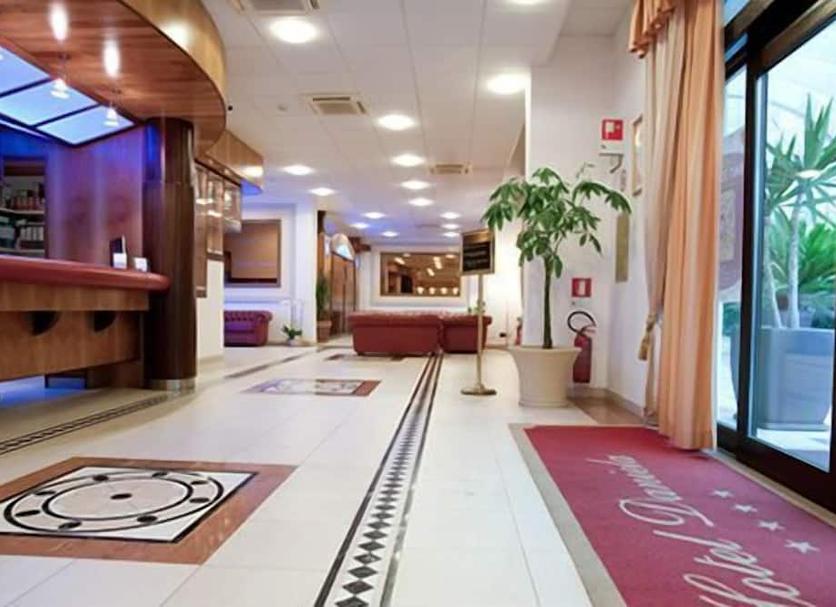 Lobby Foto's