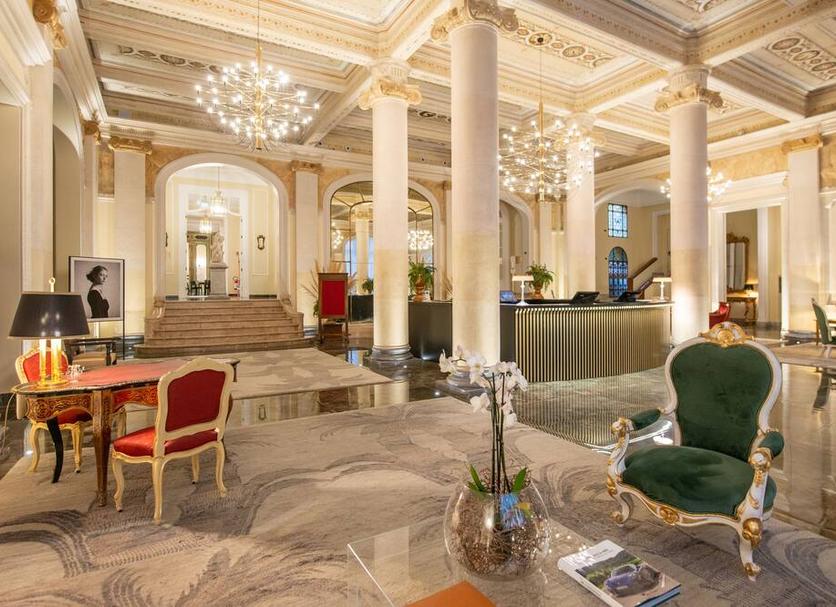 Lobby Foto's