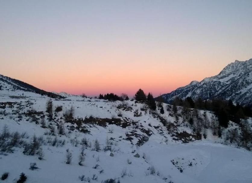 Buiten zicht Foto's