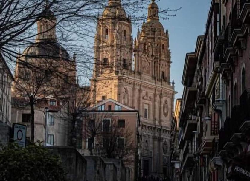 Buiten zicht Foto's