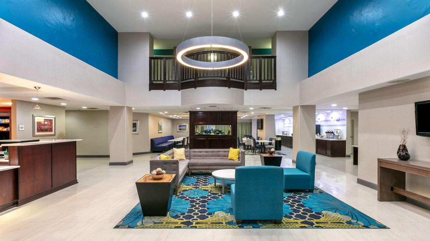 La Quinta Inn & Suites by Wyndham Horn Lake / Southaven Area