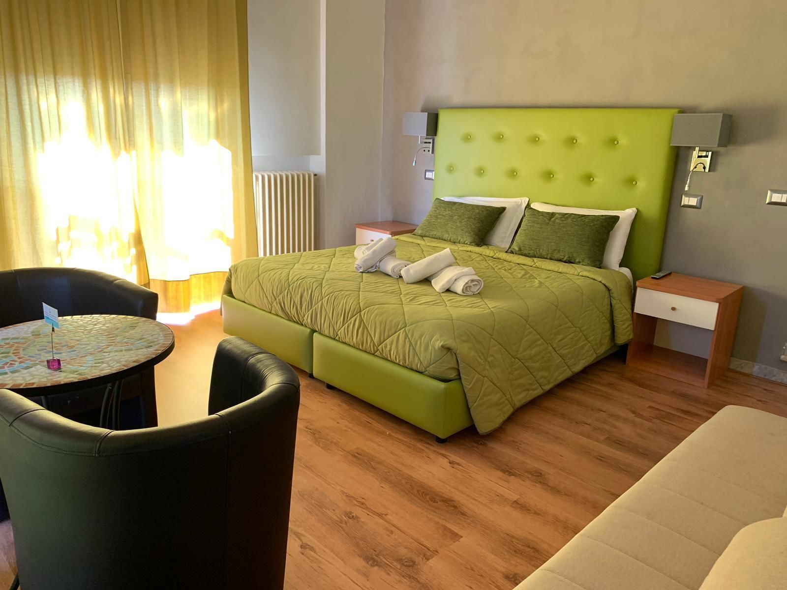 Andere