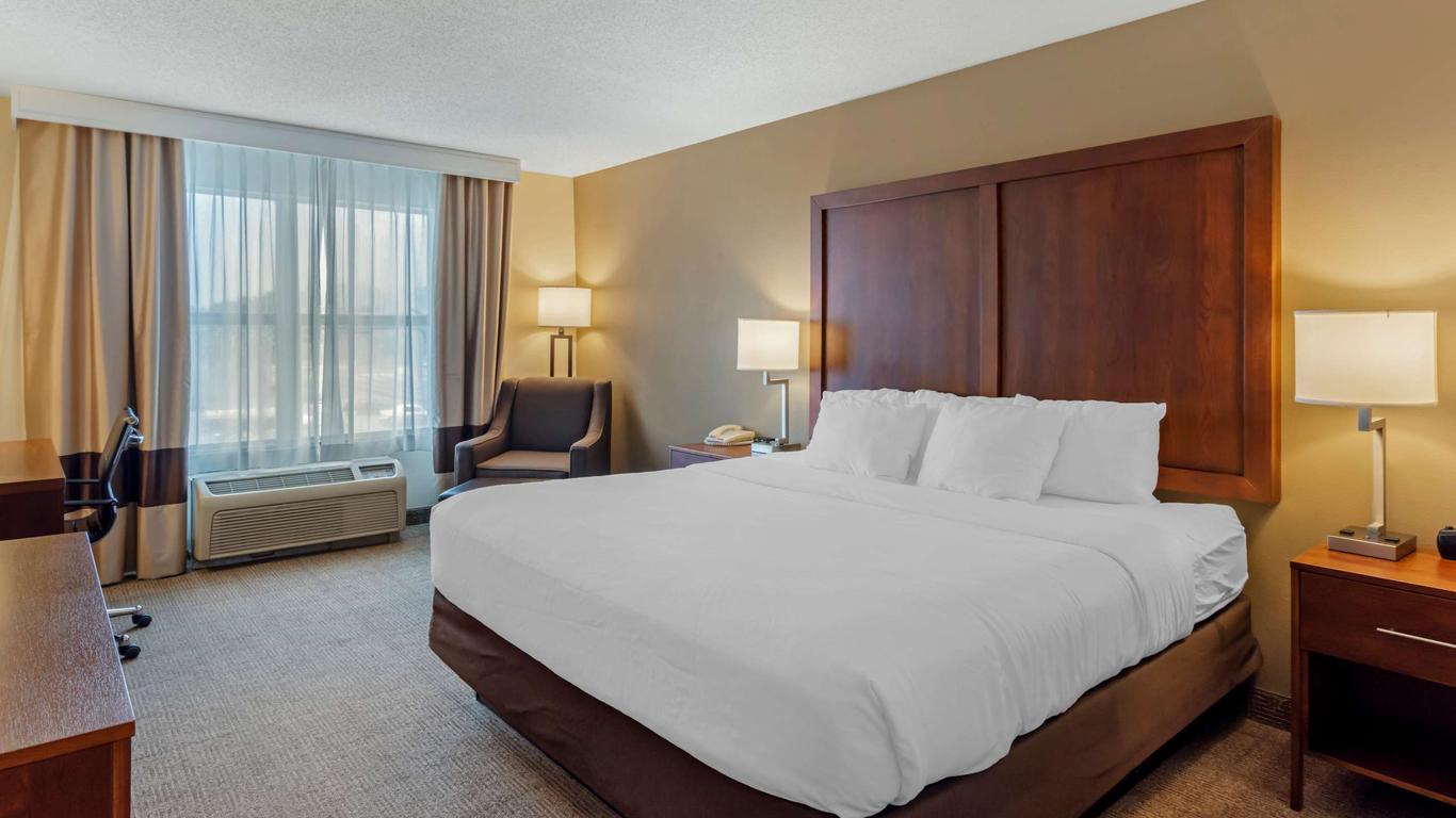 Comfort Inn & Suites