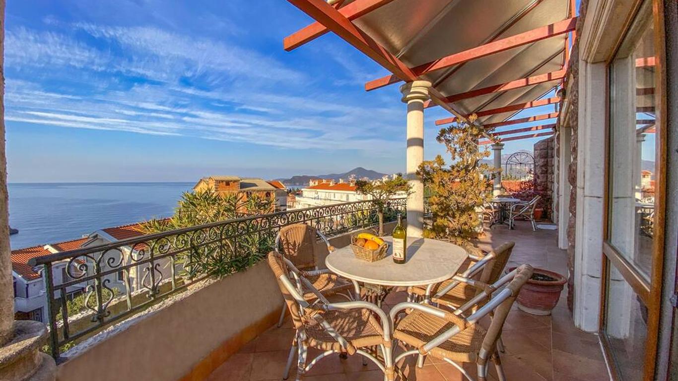 Apartments and Rooms Levantin Inn