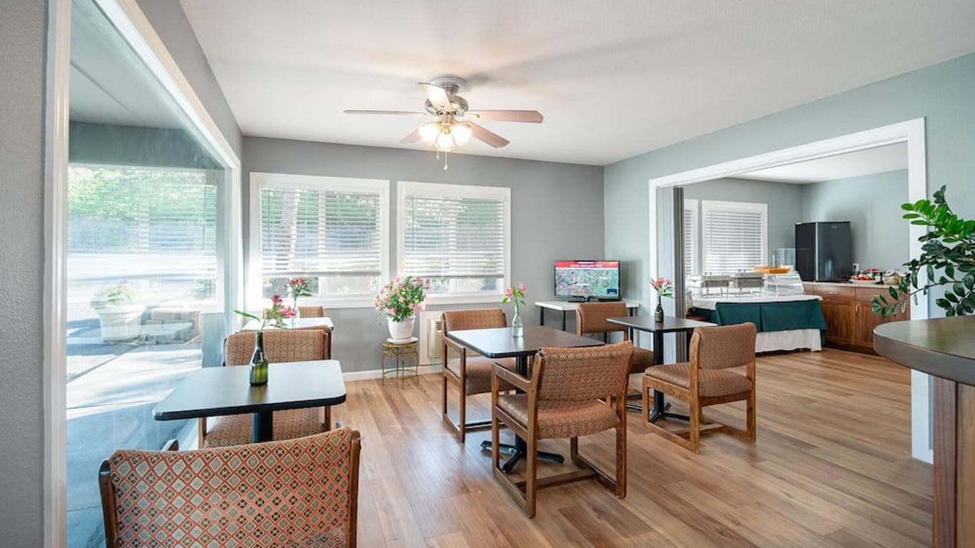 Pullman Garden Inn