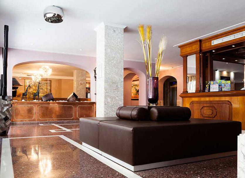 Lobby Foto's