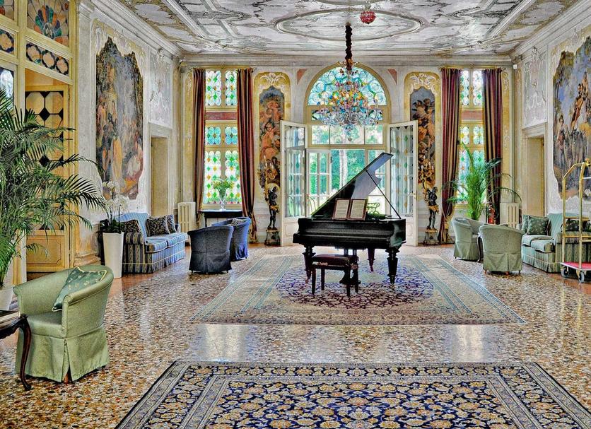 Lobby Foto's
