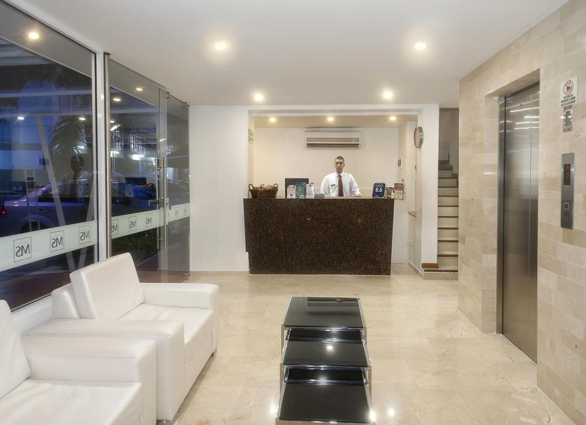 Lobby Foto's