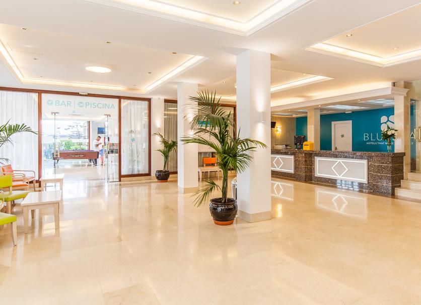 Lobby Foto's